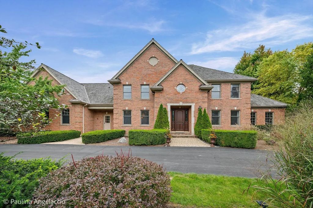 2 Marbury Lane, Barrington Hills