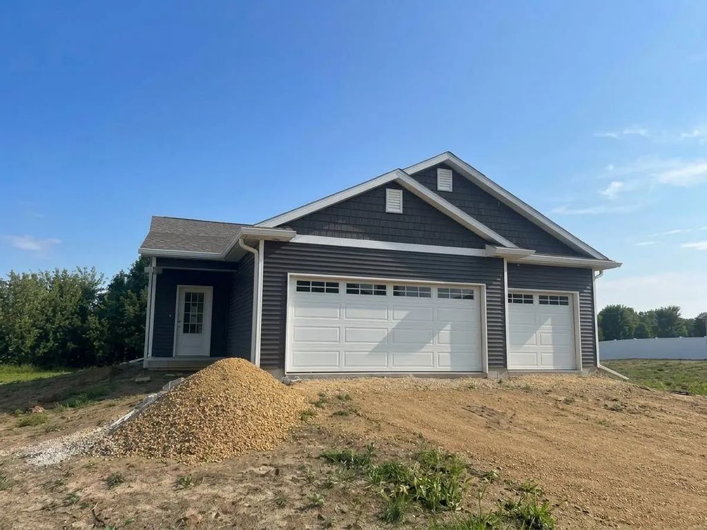 3101 W 34th Street, Davenport