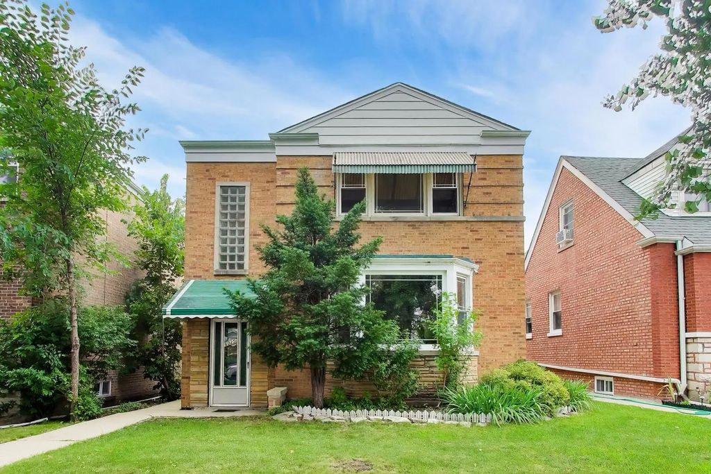 6025 N Sacramento Avenue, Chicago, 60659