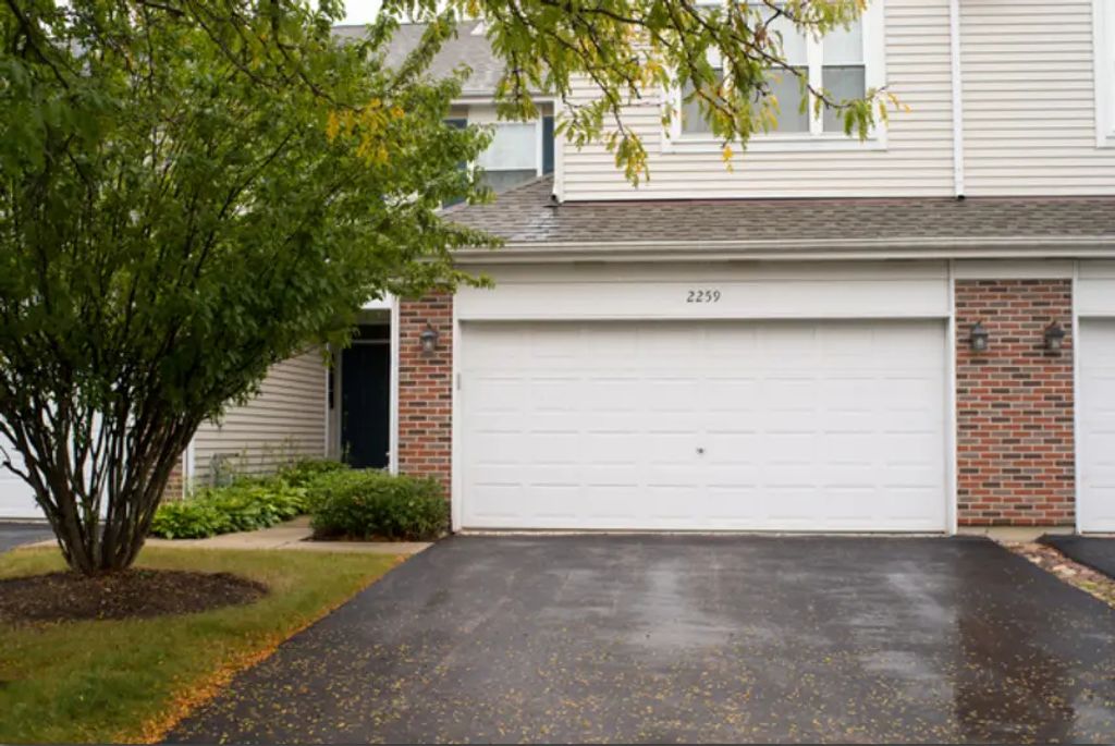 2259 Briar Court, Hoffman Estates