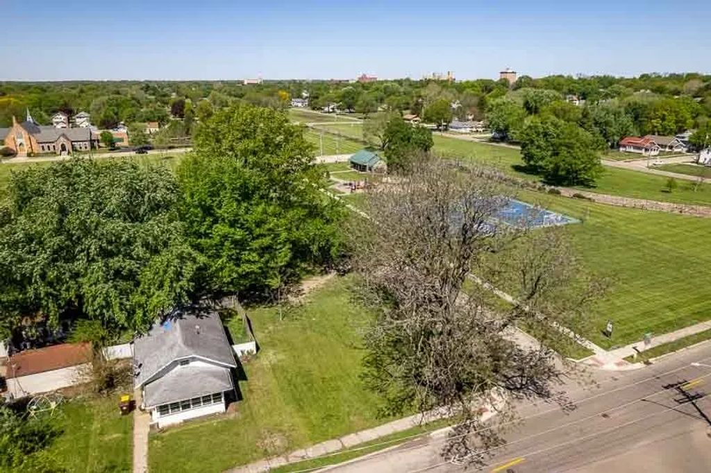 801 18th Street, Rockford