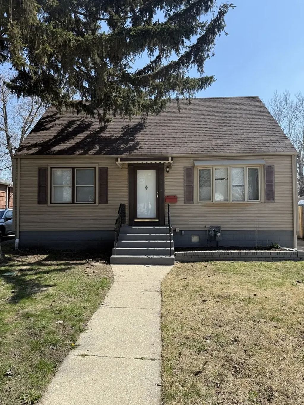 18343 Oakwood Avenue, Lansing