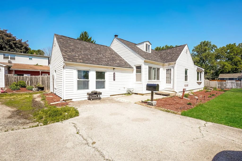 215 S Prairie Road Se, New Lenox