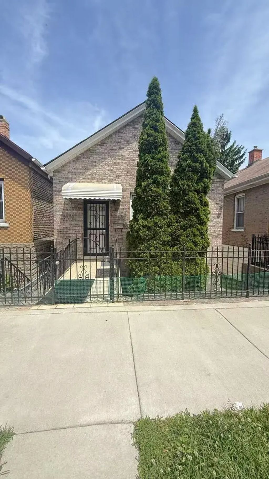 2921 S Throop Street, Chicago, 60608