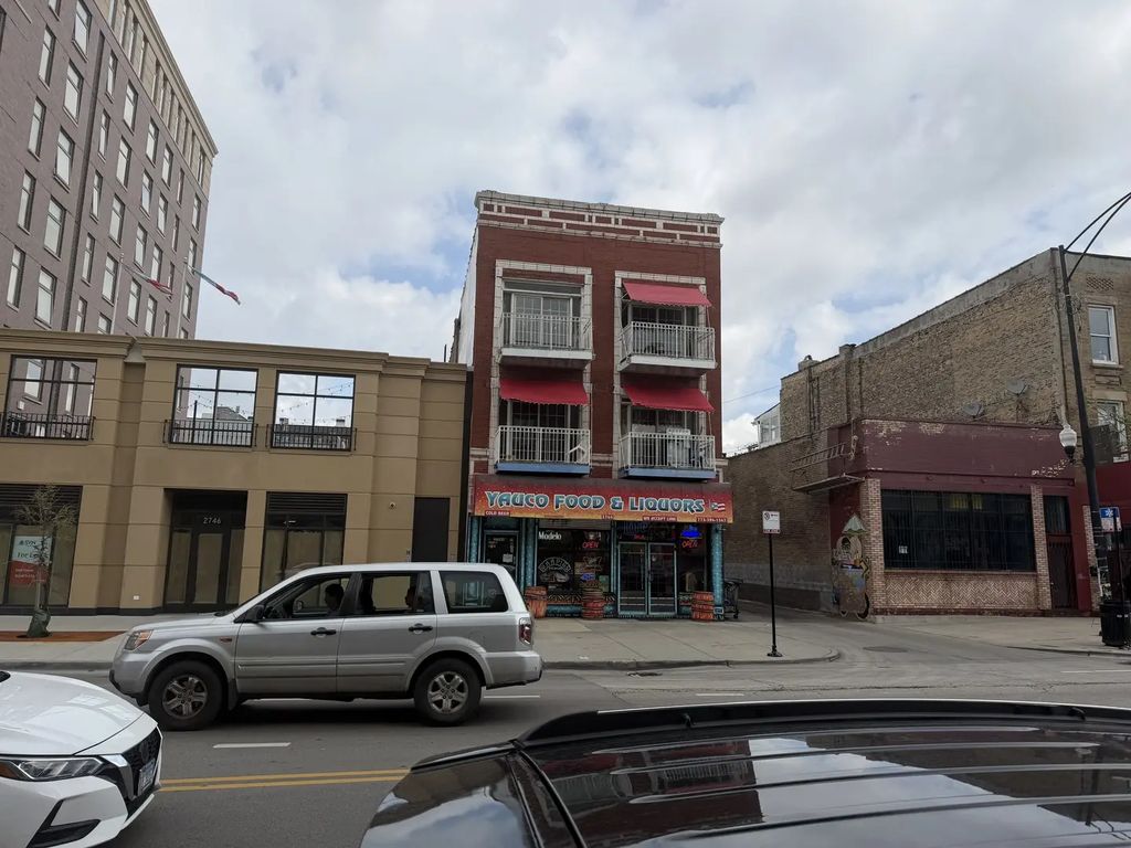 2744 W Division Street, Chicago, 60622