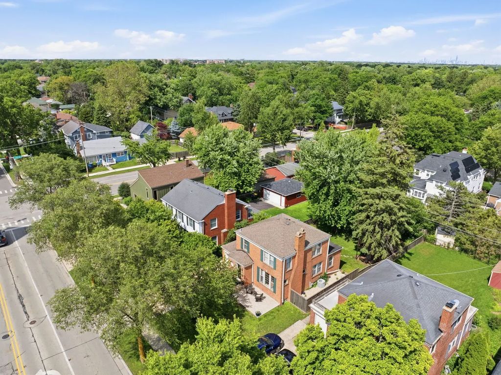 509 S Brainard Avenue, La Grange