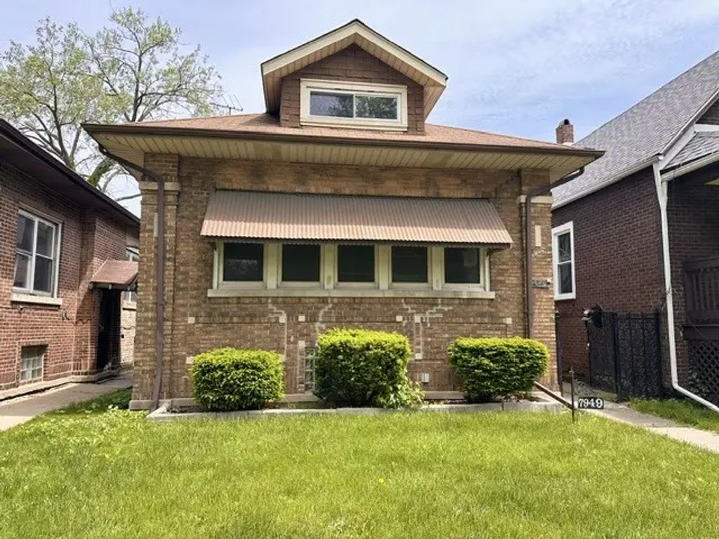 7949 S Manistee Avenue, Chicago, 60617