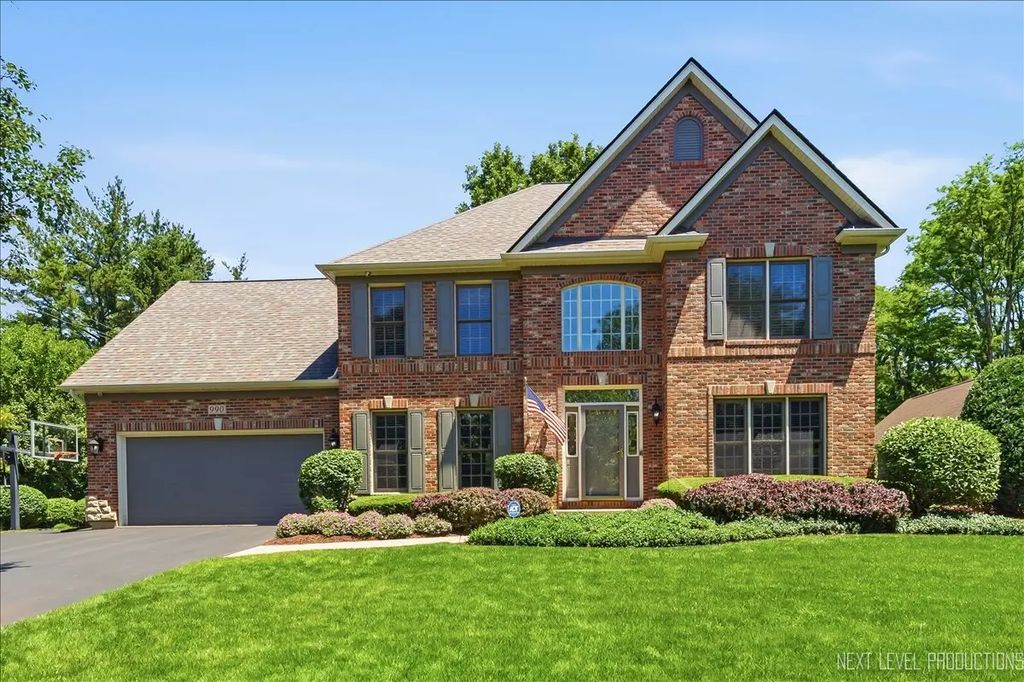 990 Pinecrest Drive, Sugar Grove