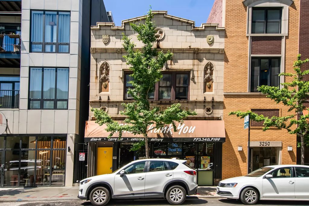 3248 N Lincoln Avenue, Chicago