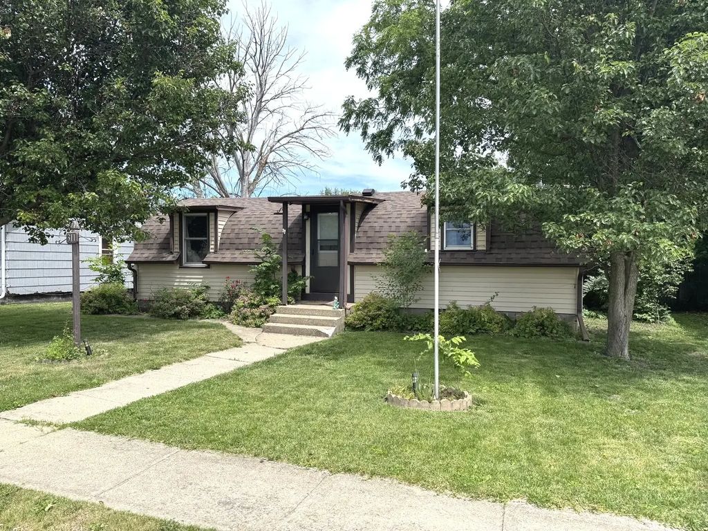 311 S Walnut Street, Wyanet