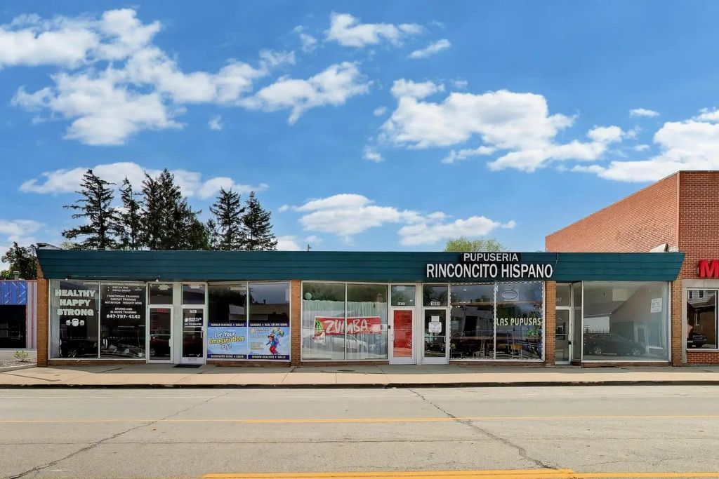 1667 E Oakton Street, Des Plaines