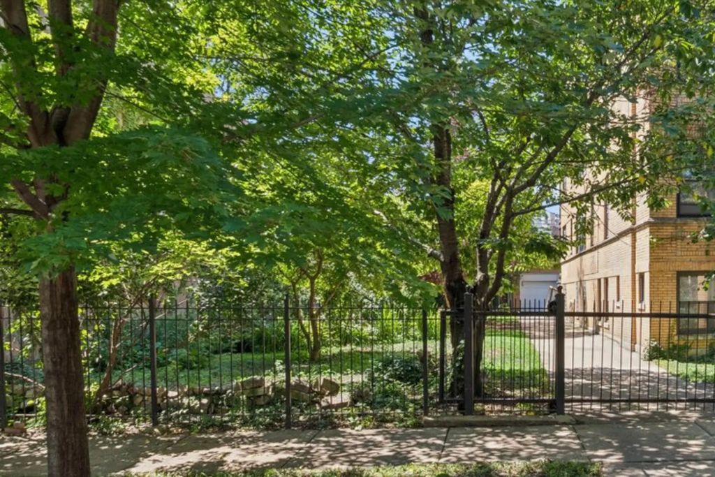 3429 W Adams Street, Chicago