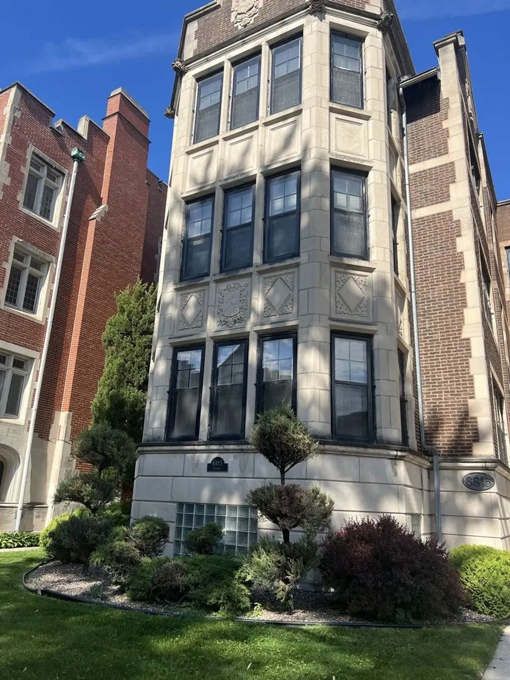 6815 S Crandon Avenue 3, Chicago, 60649