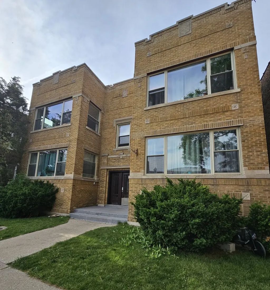 3206 W 66th Street, Chicago, 60629
