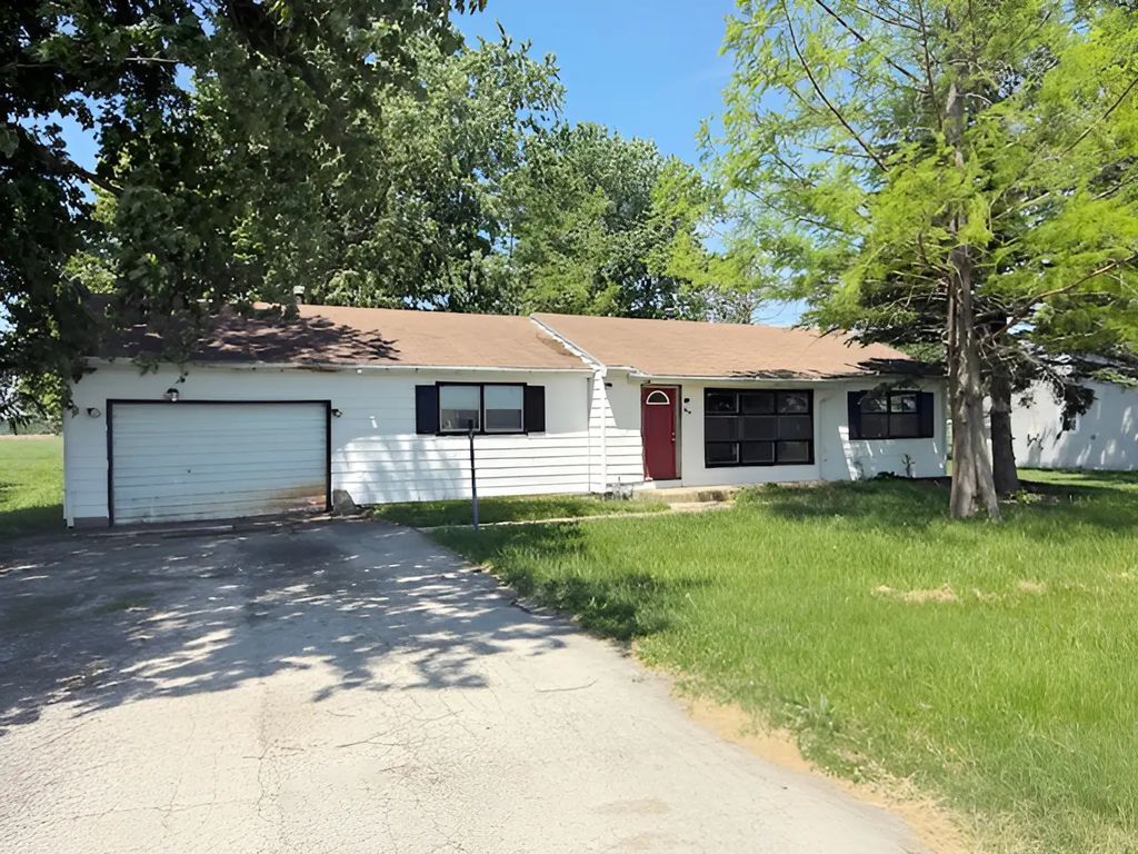 424 S 3000 W Road, Kankakee