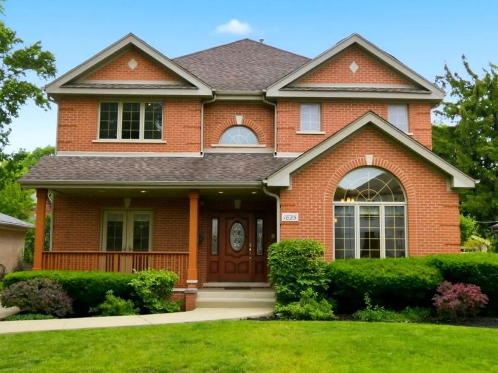 1825 S Fairview Avenue, Park Ridge