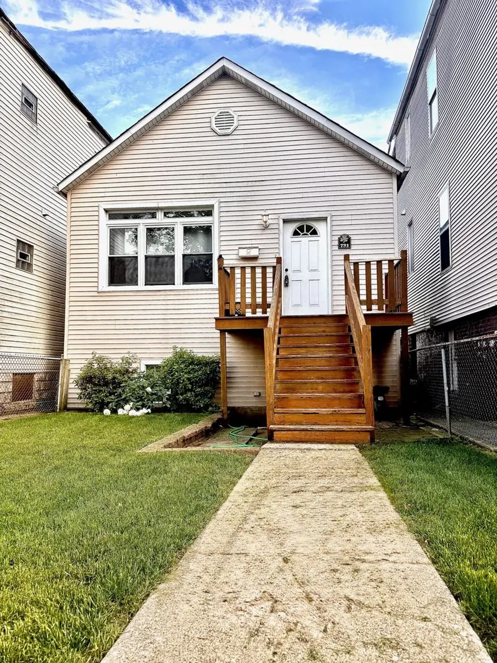 731 W 48th Place, Chicago