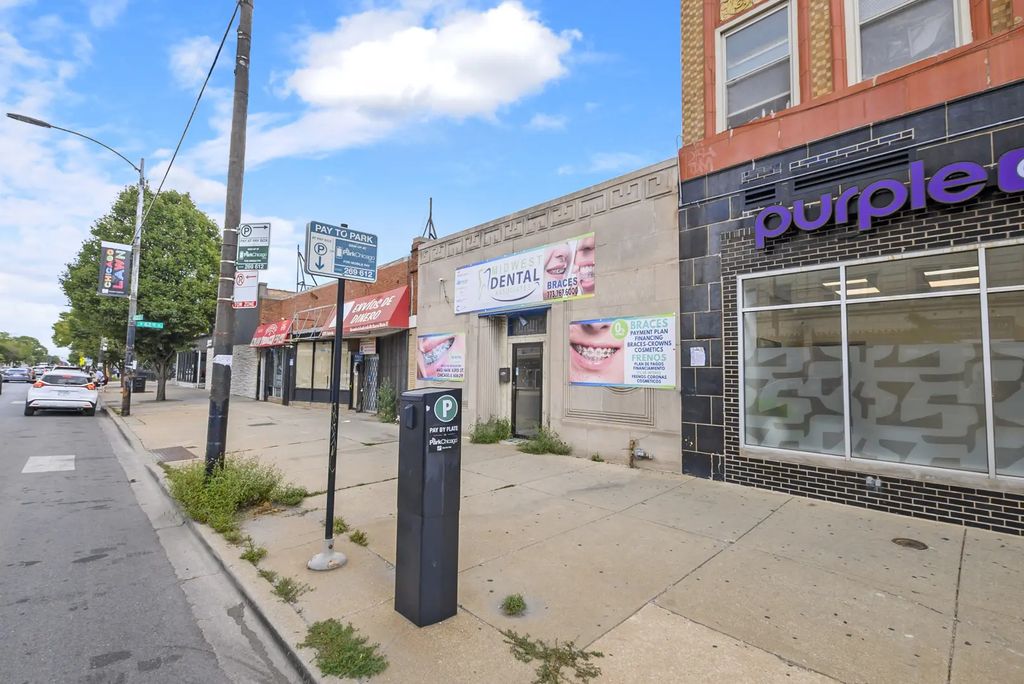 6235 S Kedzie Avenue, Chicago, 60629