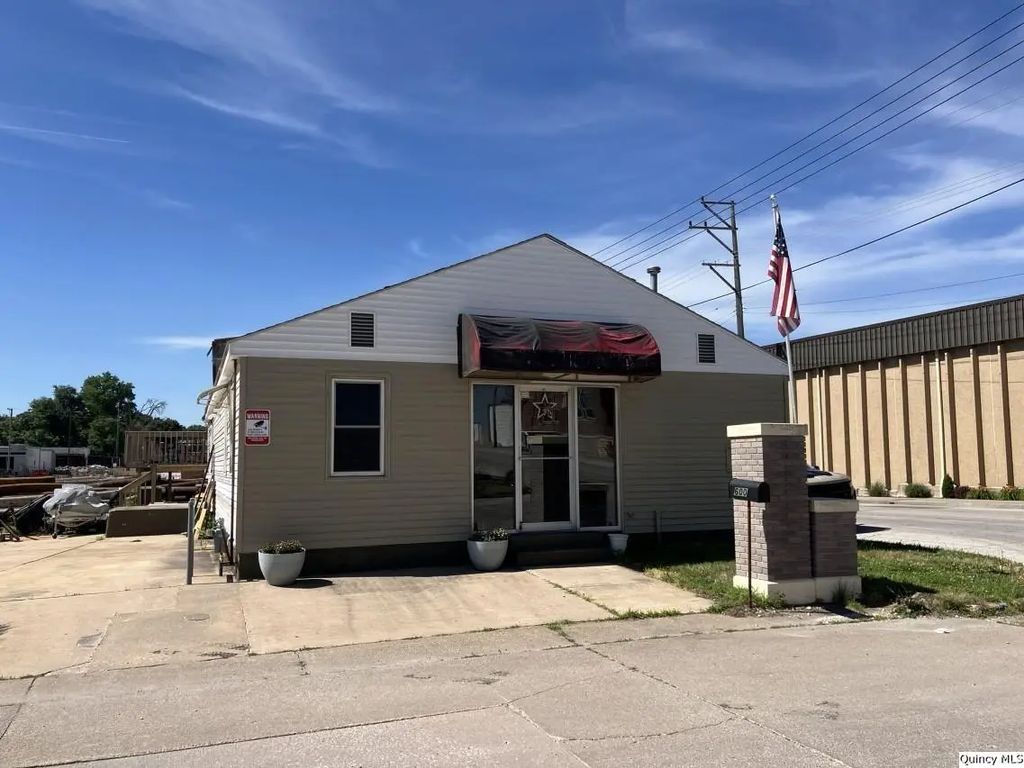 600 Kentucky, Quincy