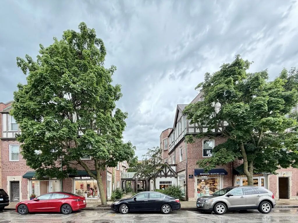 918 Green Bay Road 3e, Winnetka