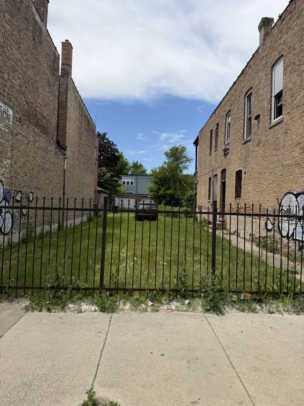 5540 S Racine Avenue, Chicago