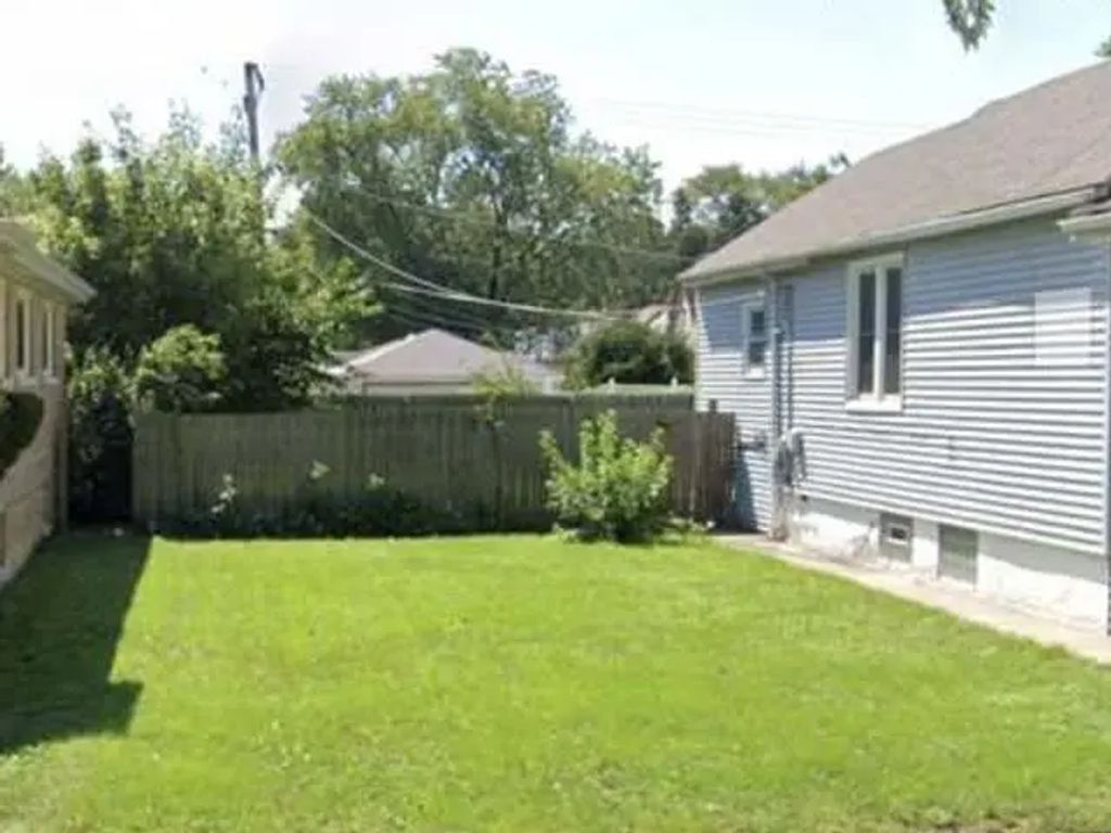 1113 W 123rd Street, Calumet Park