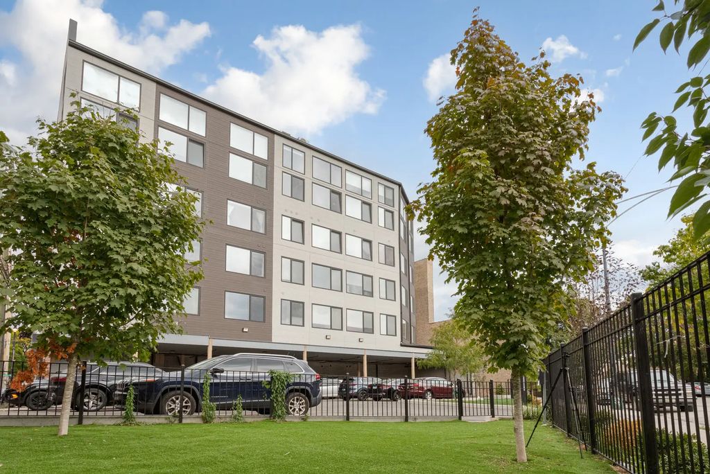 1531 W Howard Avenue 207, Chicago