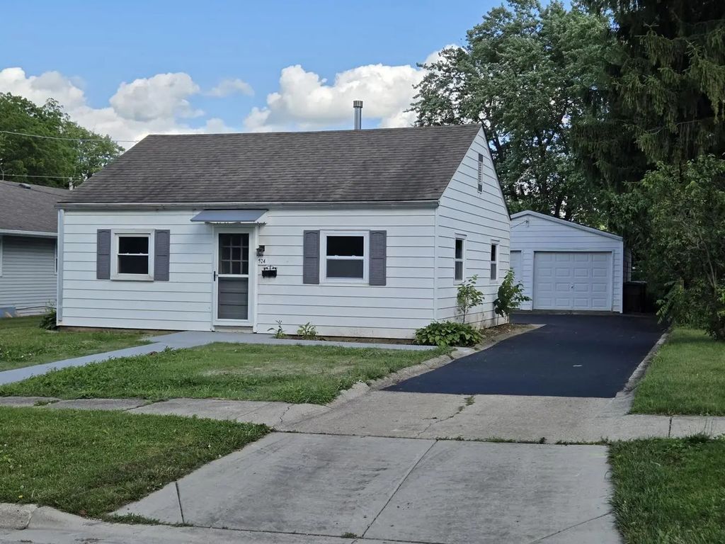 524 Amsterdam Street, Woodstock