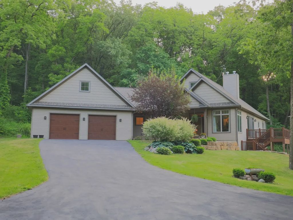 9496 S Hanover Hill Road, Hanover