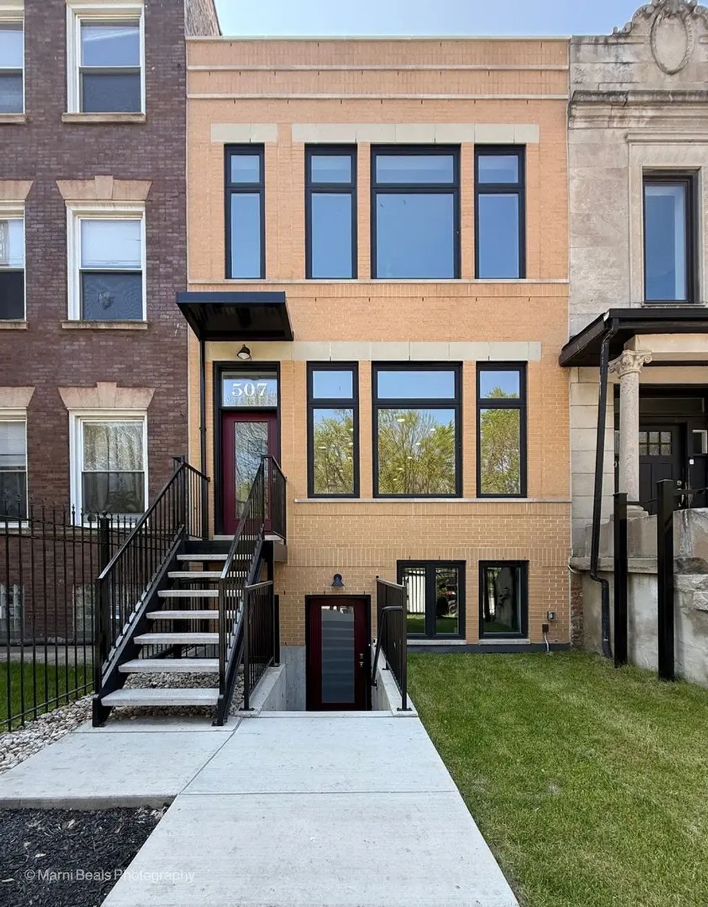 507 E 60th Street Garden, Chicago, 60637
