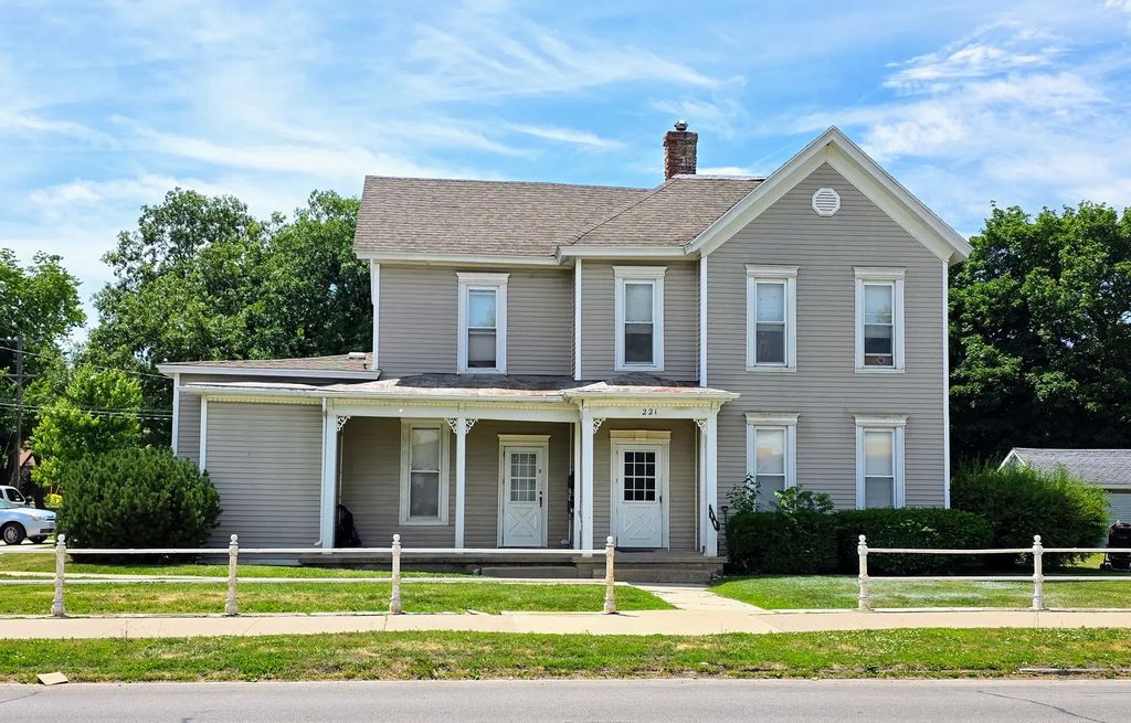 221 S Mill Street, Pontiac