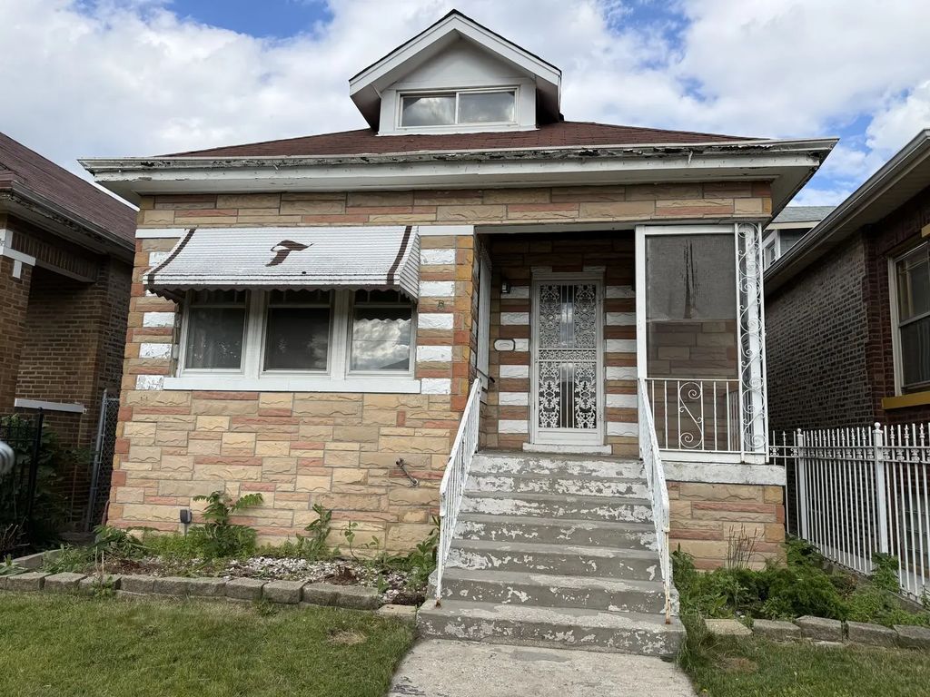 7521 S Aberdeen Street, Chicago
