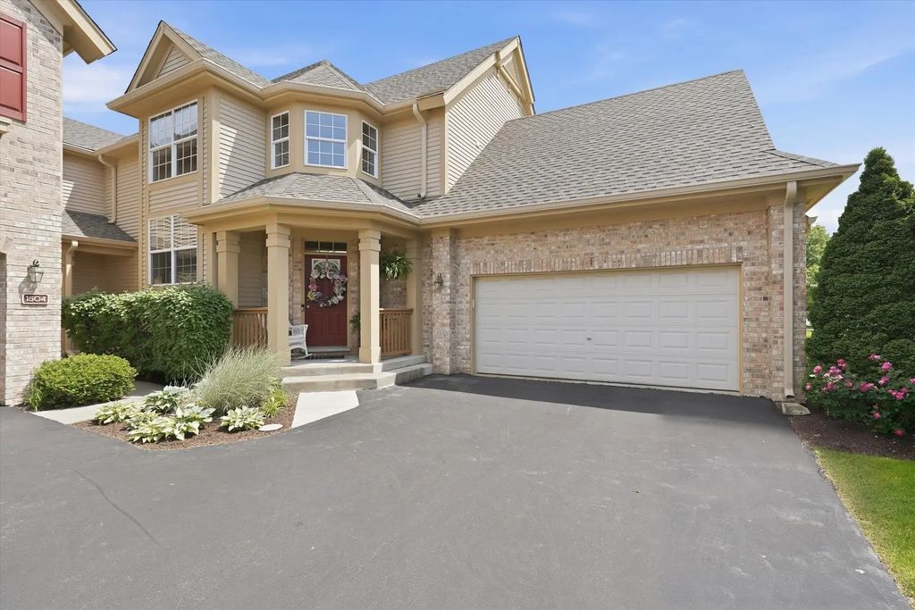 1506 Spyglass Circle 1506, Palos Heights