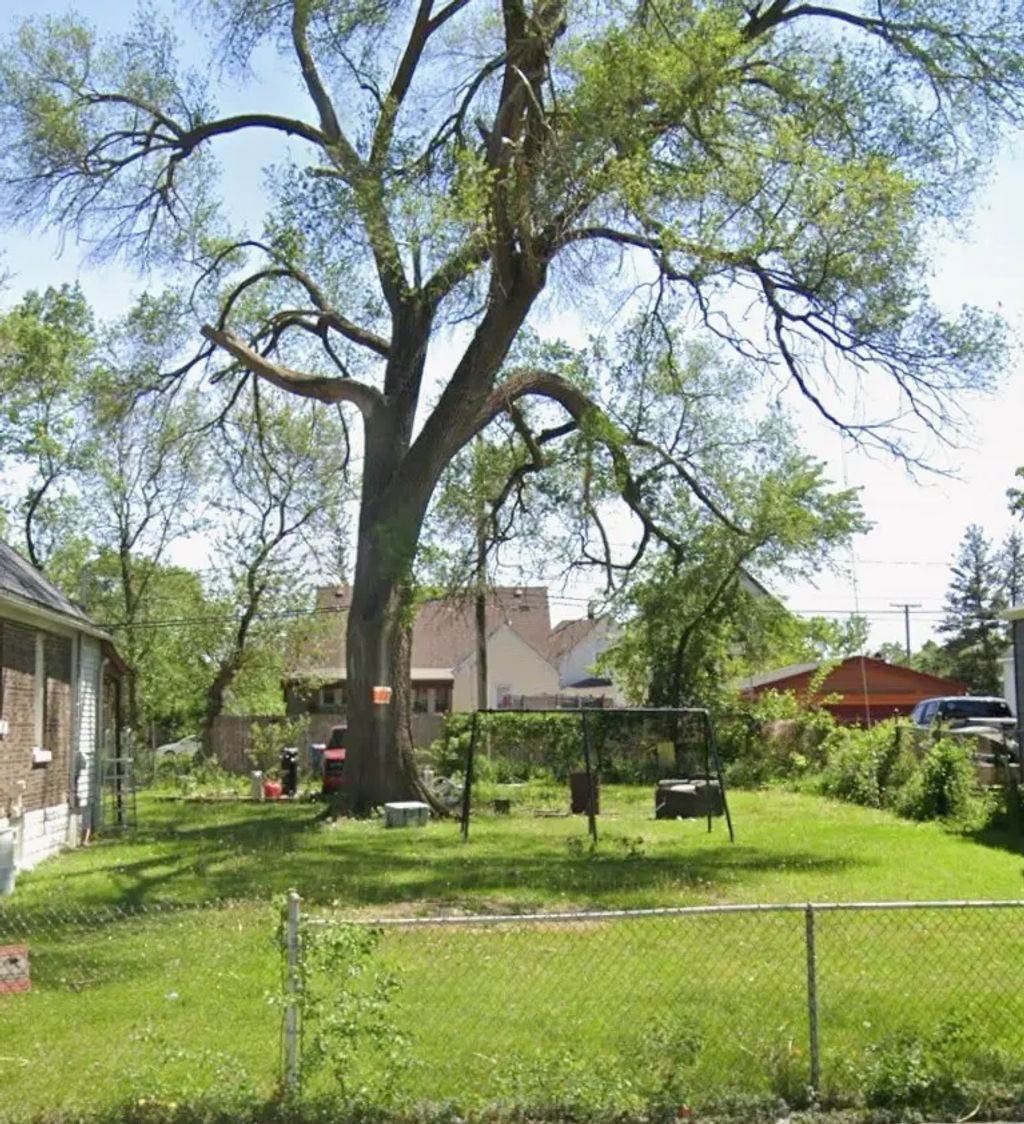 24 E 23rd Street, Chicago Heights