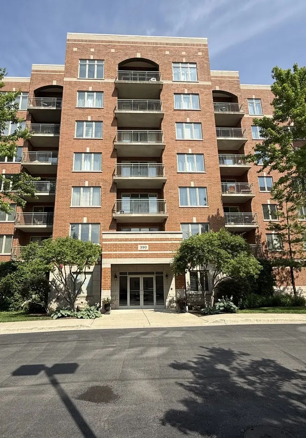 390 S Western Avenue 402, Des Plaines