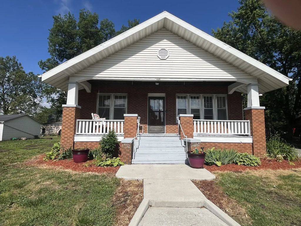 208 S Peoria Street, Bradford