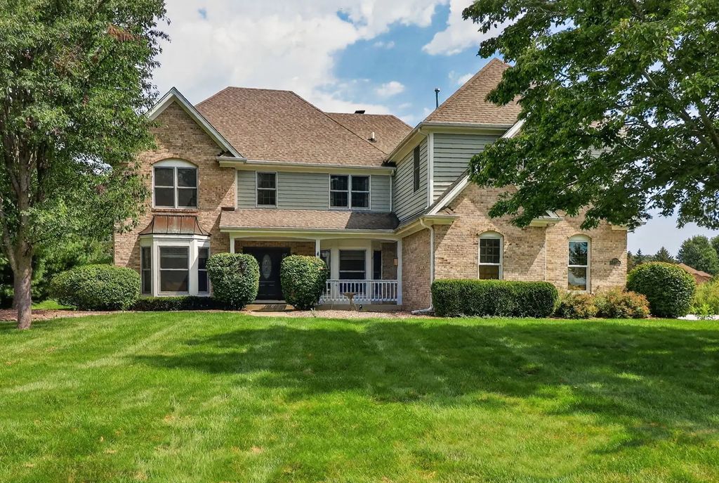 2s299 Willow Creek Drive, Elburn