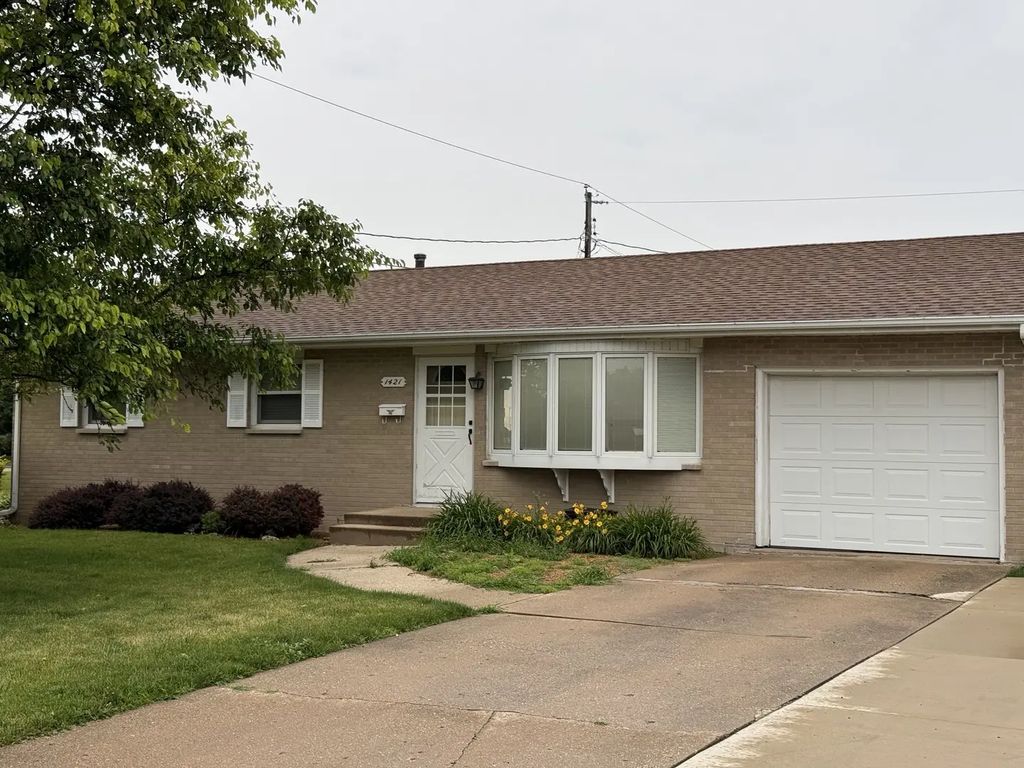 1421 25th Street, Peru
