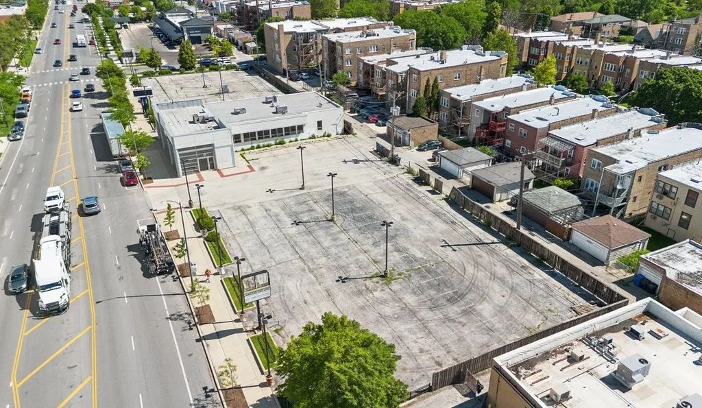 6039 N Western Avenue, Chicago, 60659