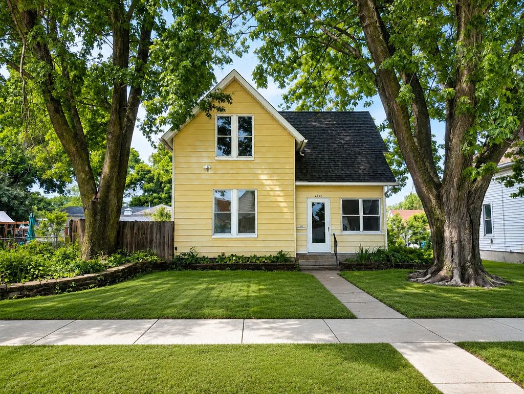 2607 13th Avenue, Moline