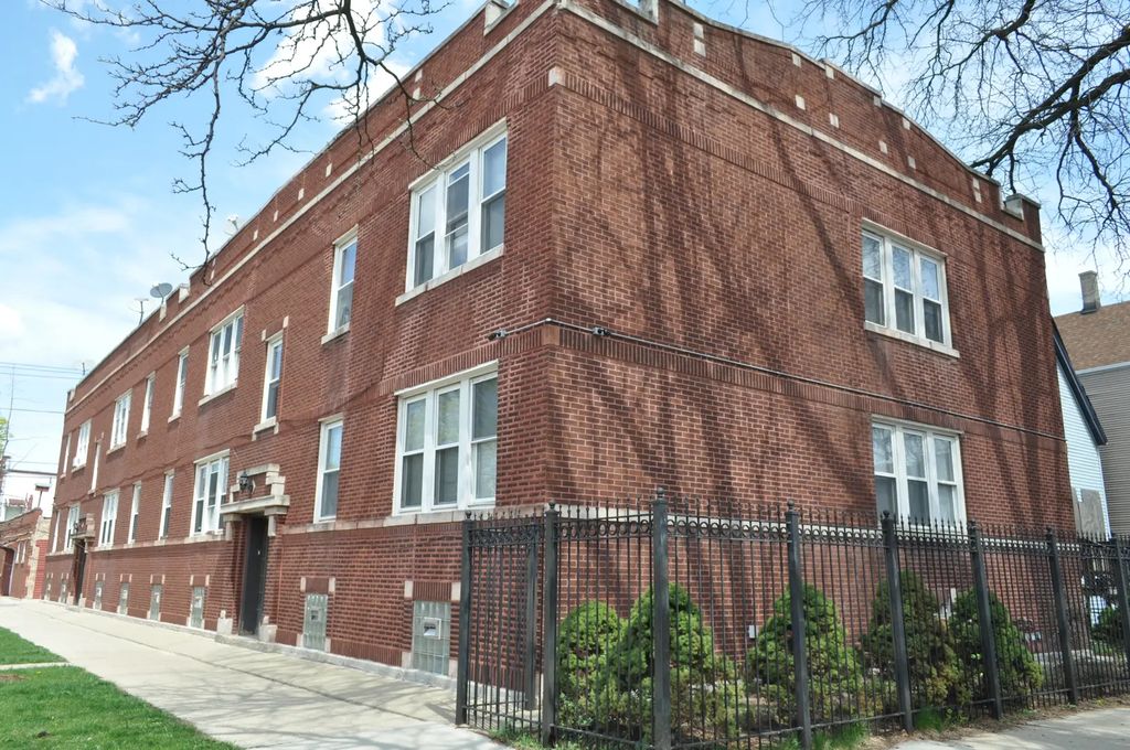 4158 W Potomac Avenue, Chicago, 60651
