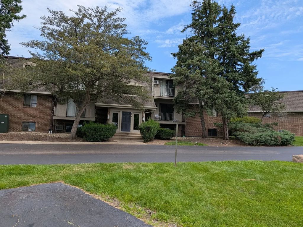 224 E Bailey Road G, Naperville