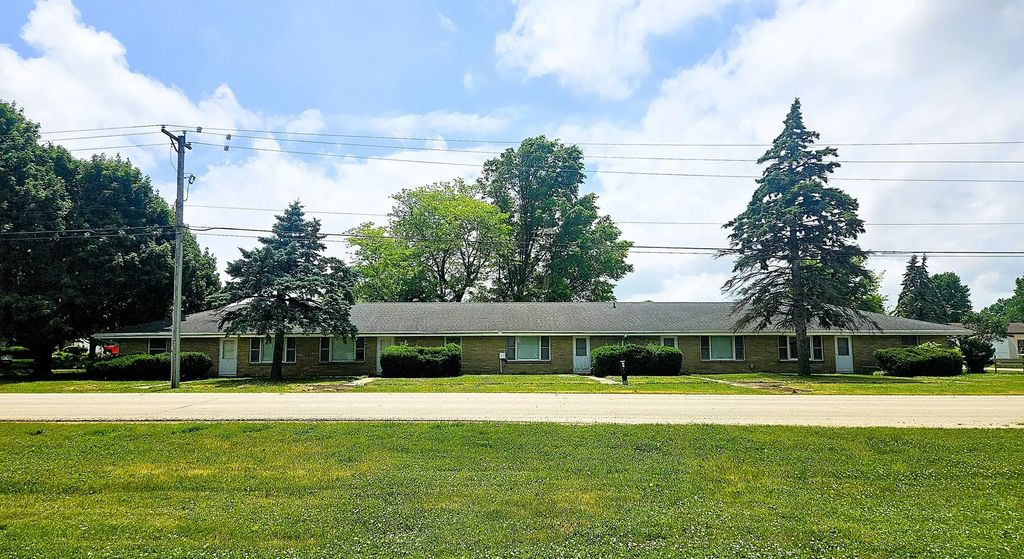 707 E Dixon Street, Polo