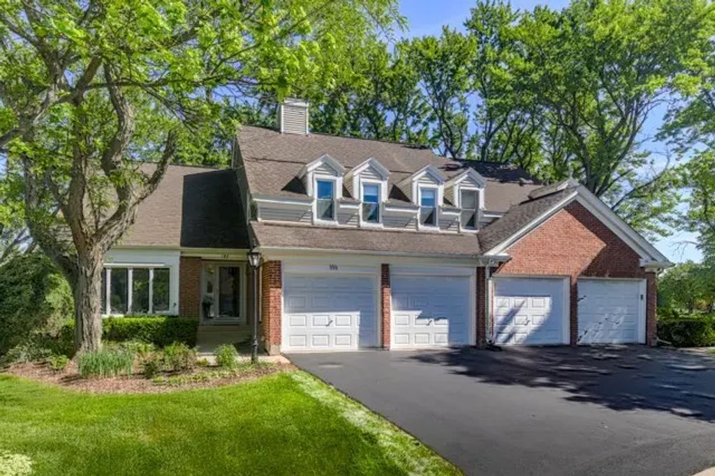 193 Country Club Drive, Prospect Heights