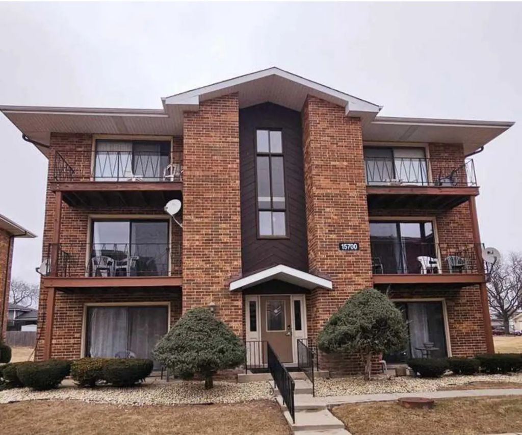 15700 Reynolds Lane 1, Oak Forest