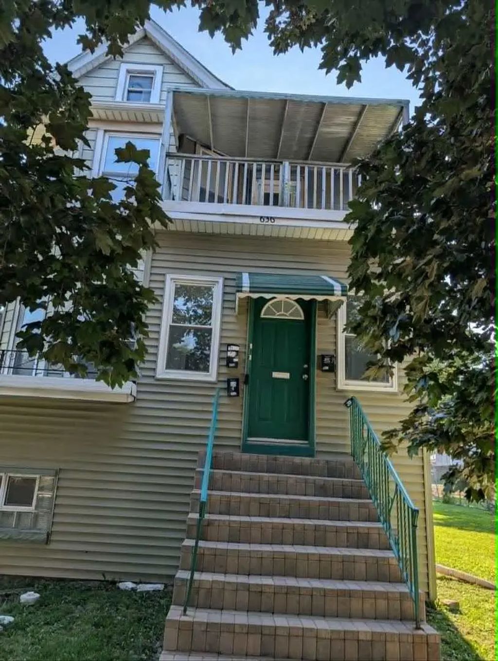 636 13th Avenue 2, Maywood