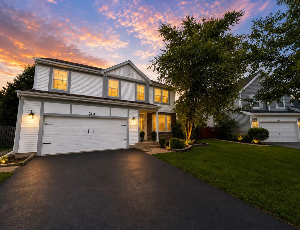210 Balmoral Court, Glendale Heights