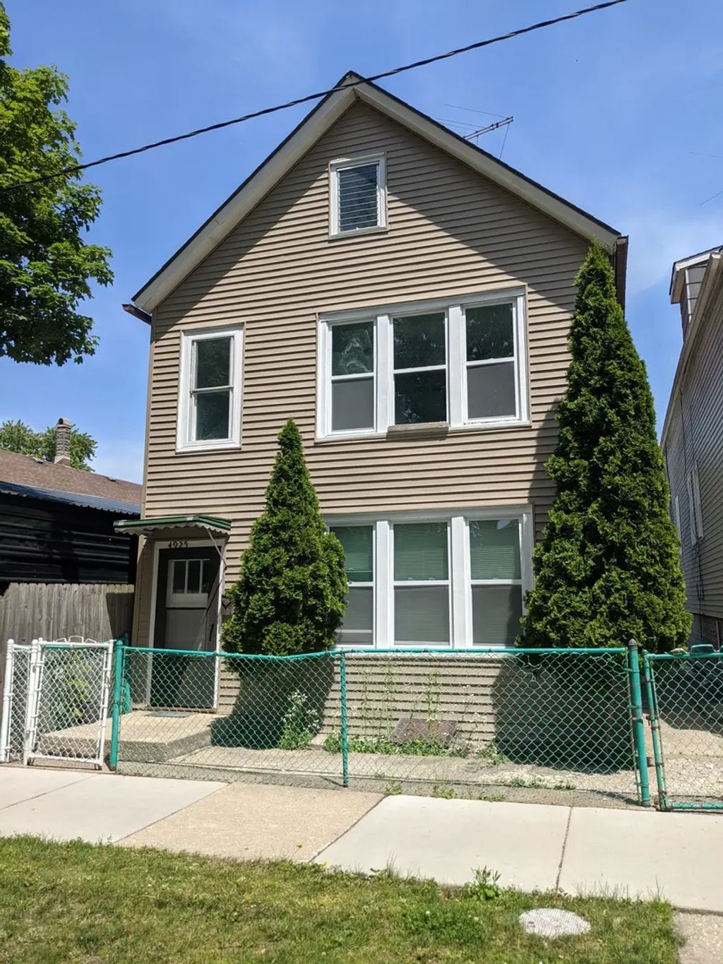 4925 S Justine Street, Chicago
