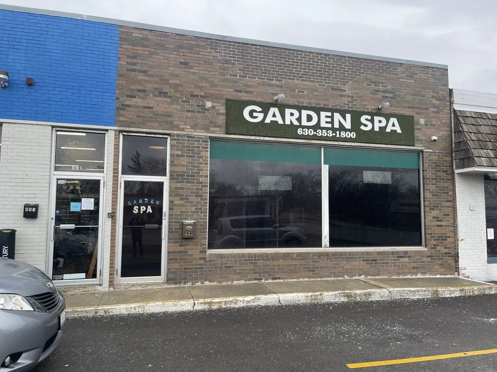 433 Ogden Avenue, Downers Grove