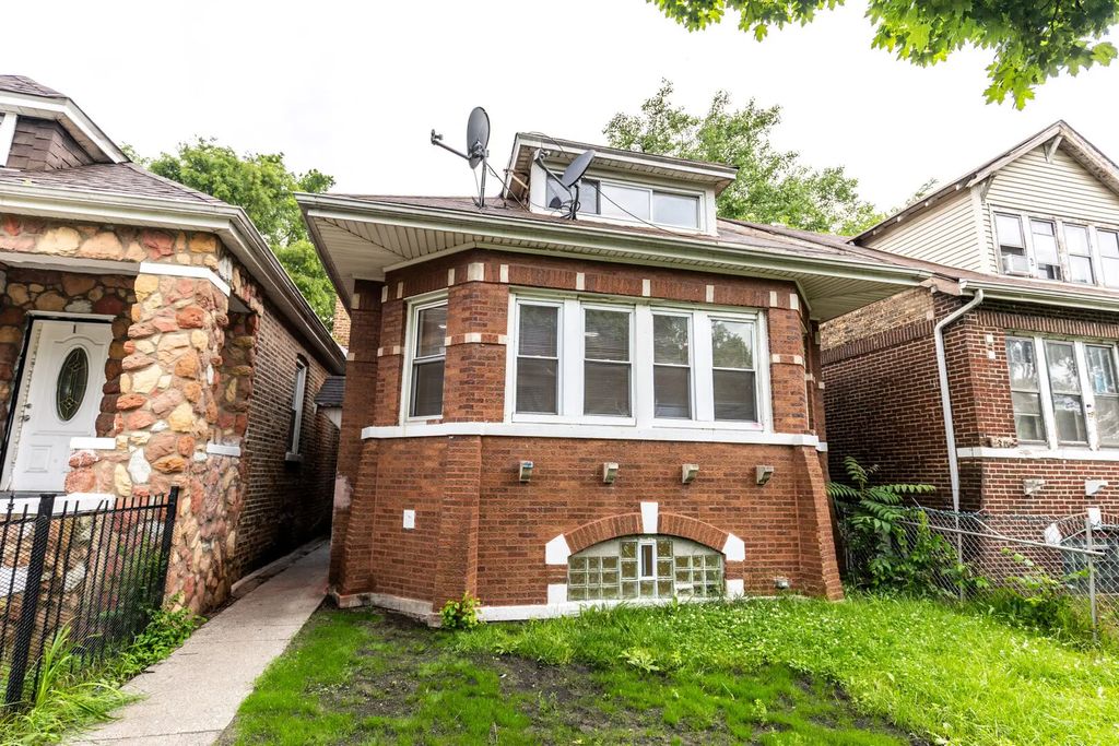 7518 S Union Avenue, Chicago